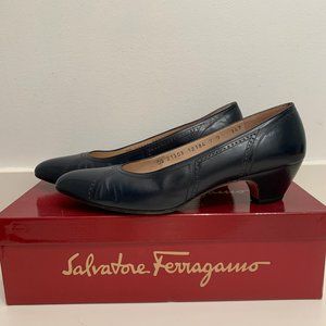 Vintage Ferragamo Navy Spectator Heels